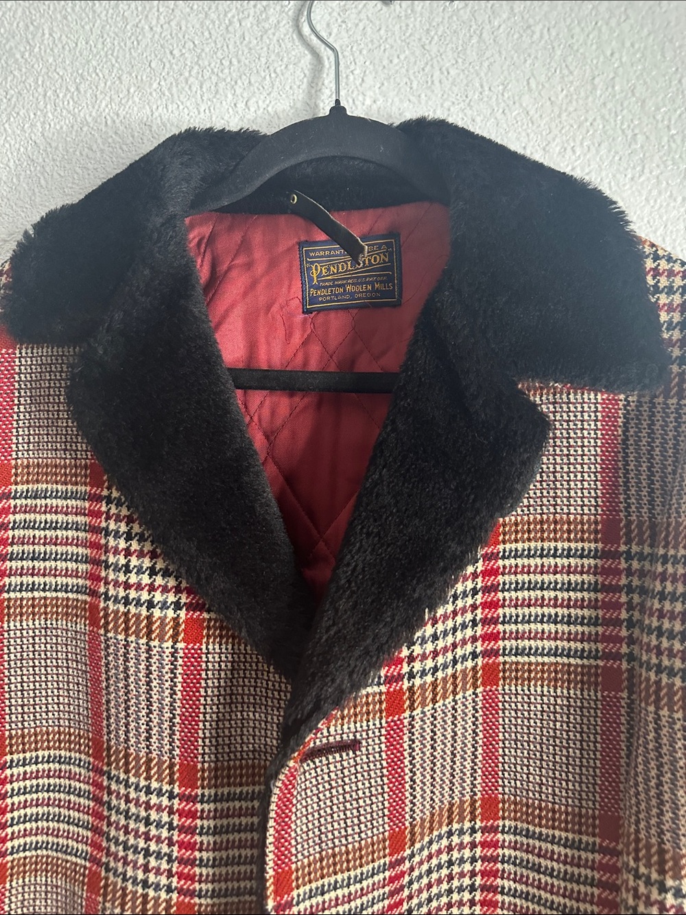 Vintage Pendleton Red Plaid Wool Pea Coat with Black Faux Fur Collar size M - Picture 3 of 10